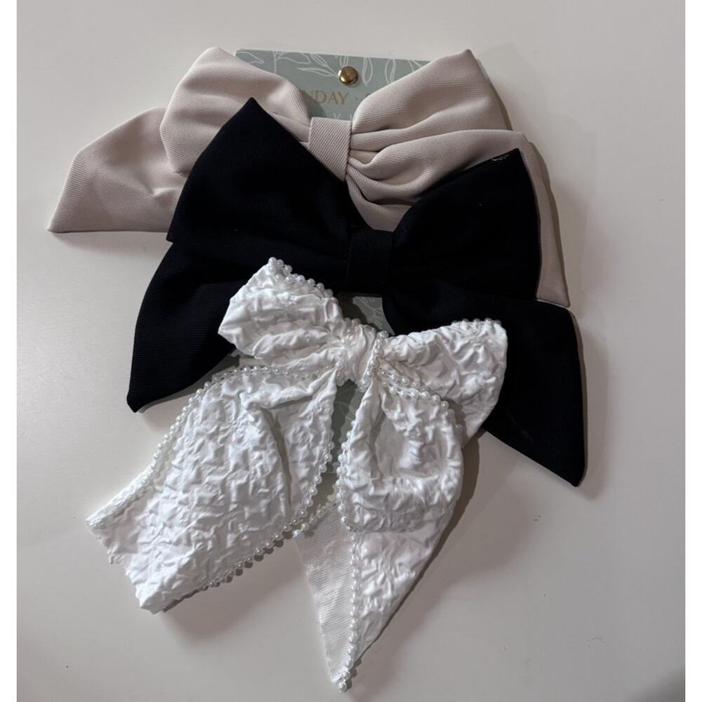 Sunday State Ponytail Holder With Bows